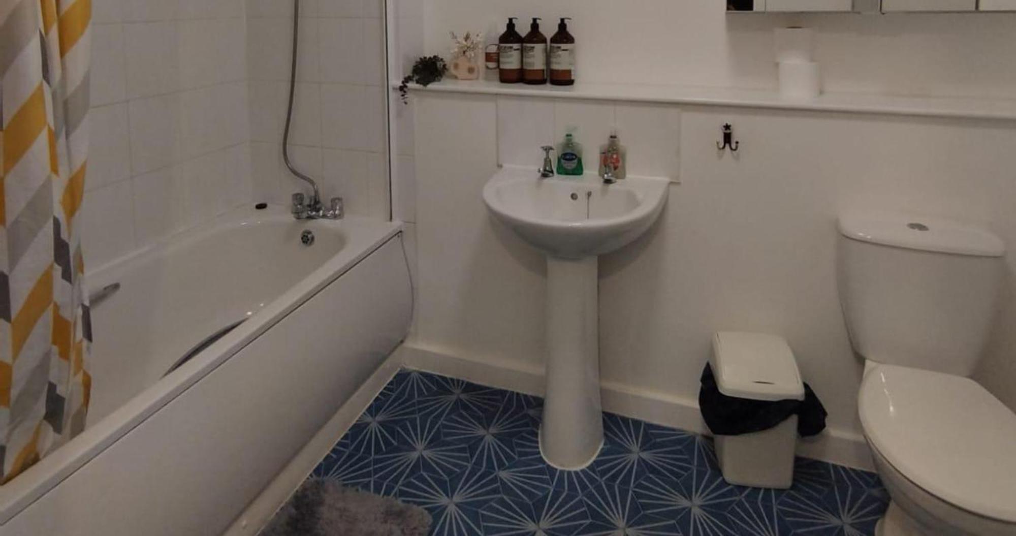 Business & Leisure City Centre 2 Bed En-Suite Apartment With Free Parking And Netflix โคเวนทรี ภายนอก รูปภาพ