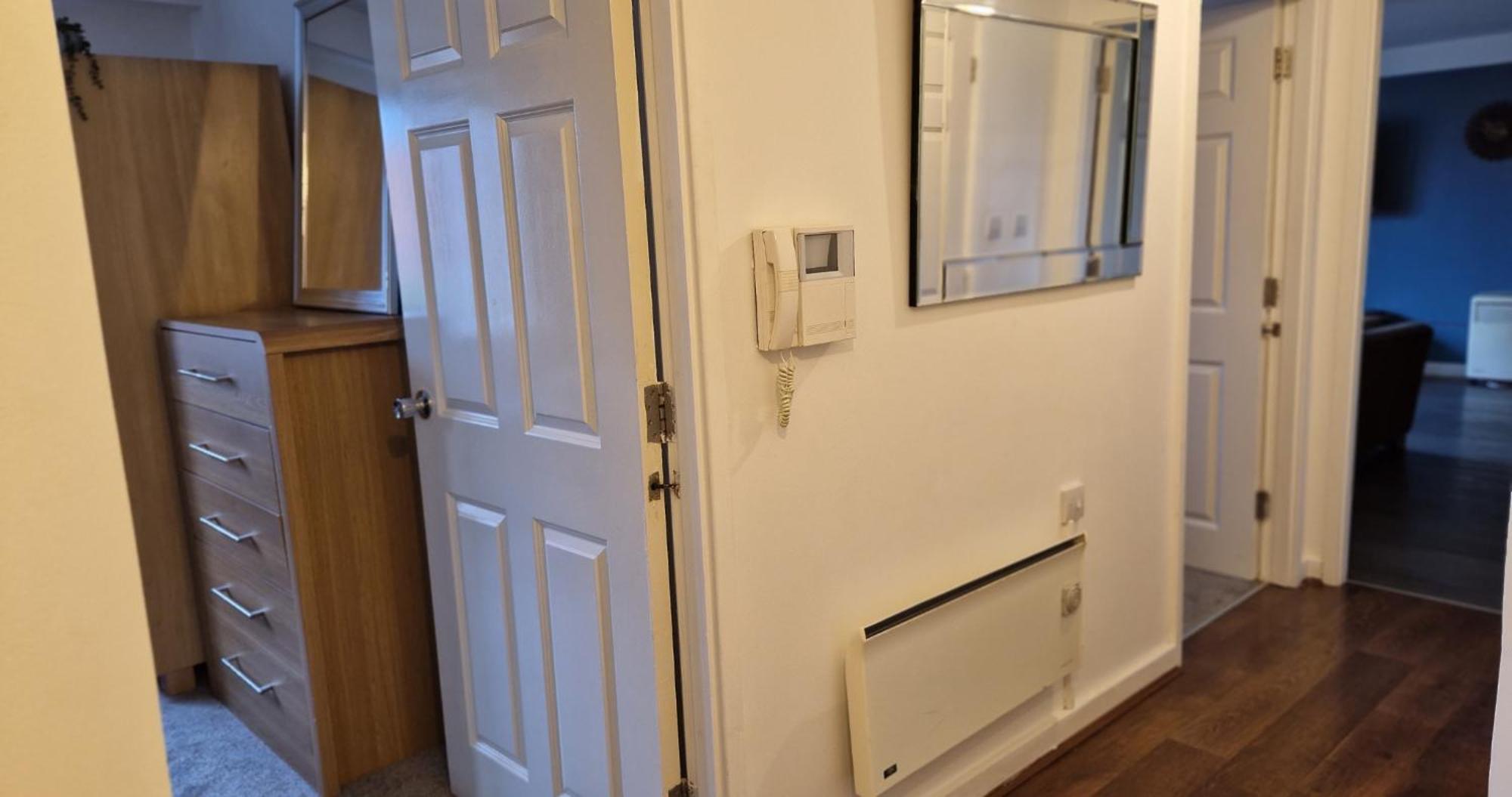 Business & Leisure City Centre 2 Bed En-Suite Apartment With Free Parking And Netflix โคเวนทรี ภายนอก รูปภาพ