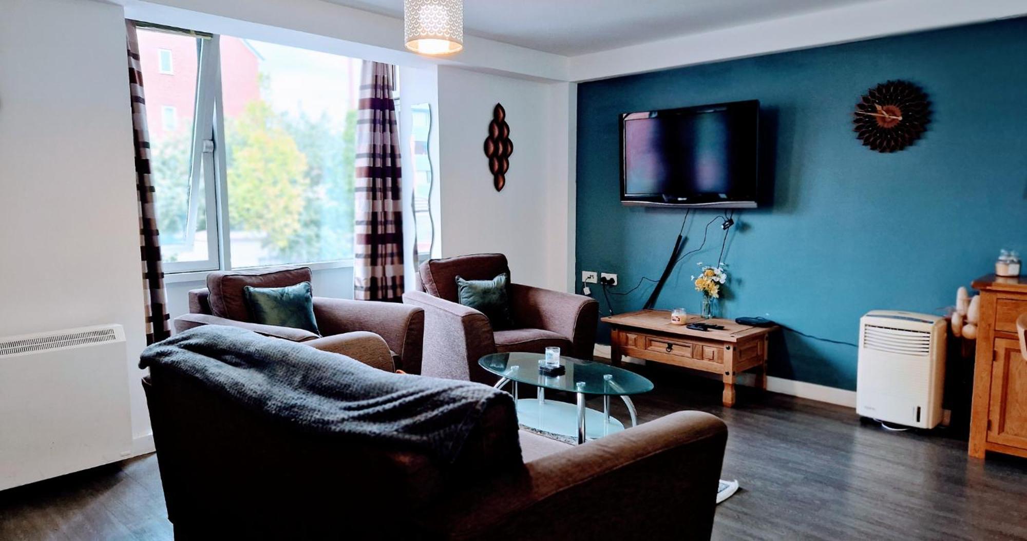 Business & Leisure City Centre 2 Bed En-Suite Apartment With Free Parking And Netflix โคเวนทรี ภายนอก รูปภาพ